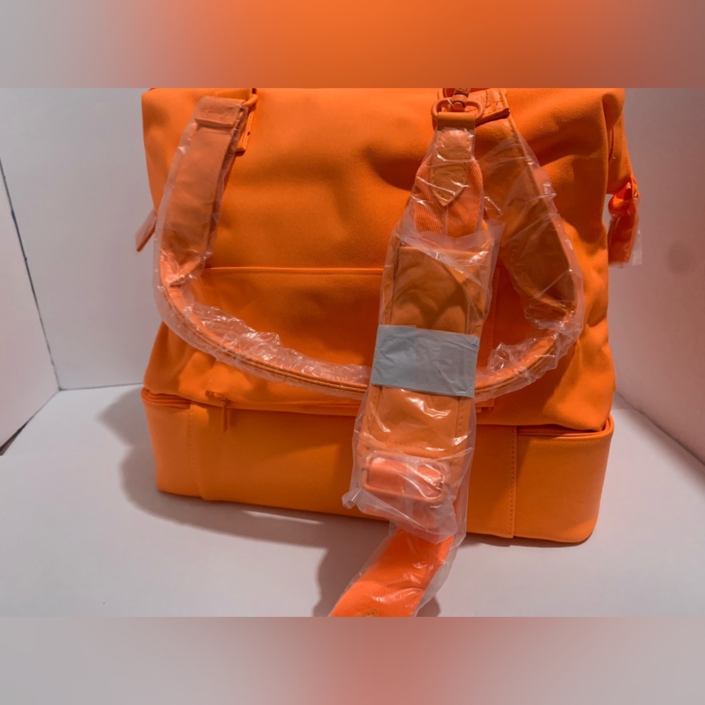 BEIS CREAMSICLE MINI WEEKENDER - Picture 2 of 3